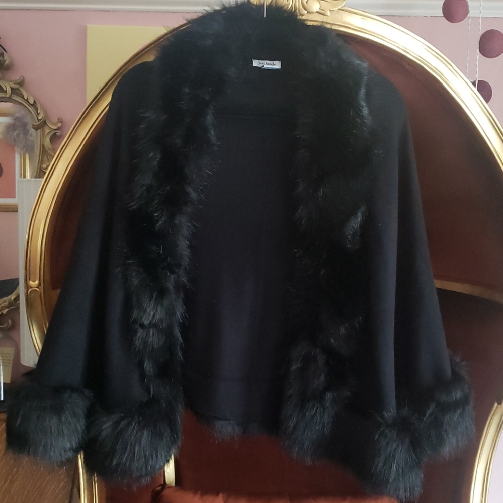 Just Jamie Faux Fur Shawl Cape
